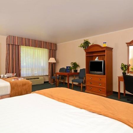 Red Arrow Inn & Suites, A Travelodge By Wyndham Montrose Exteriér fotografie